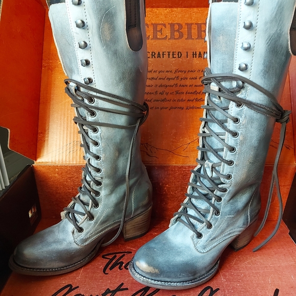 Freebird Grany Boots in Ice size 7 - BRAND NEW - Picture 2 of 6